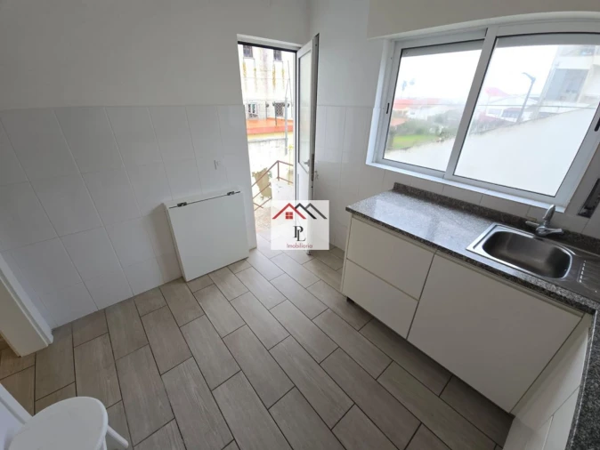 Moradia T3 para Venda em São Pedro Foto 8