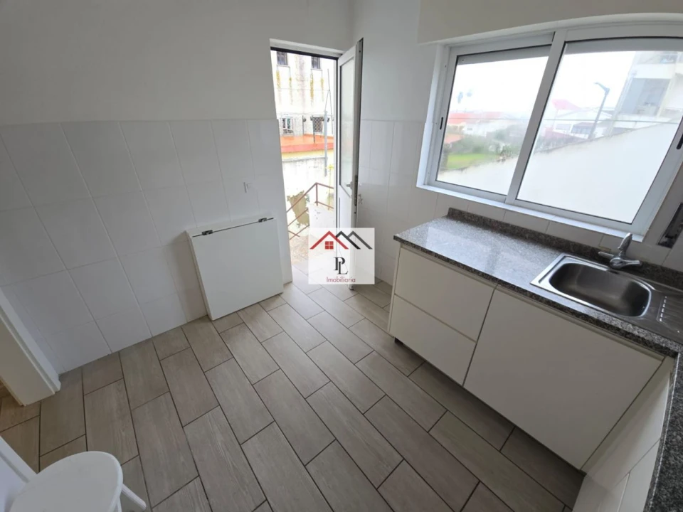 Moradia T3 para Venda em São Pedro Foto 8