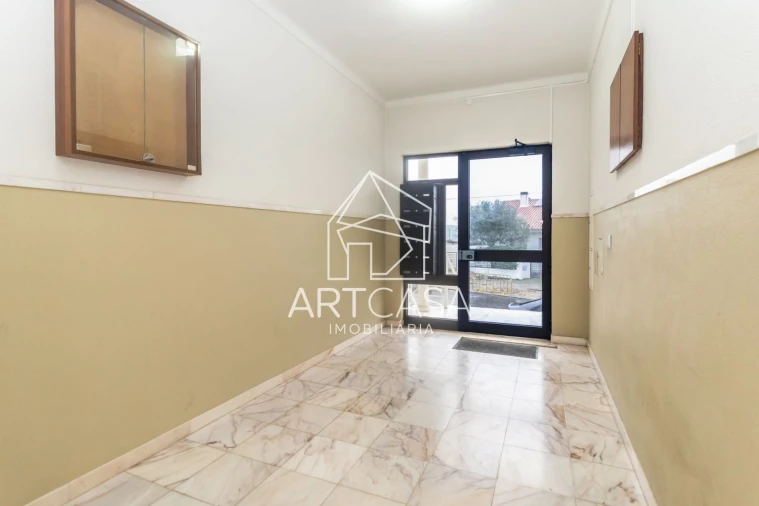 Apartamento T2 para Venda em Sesimbra (Castelo) Foto 32