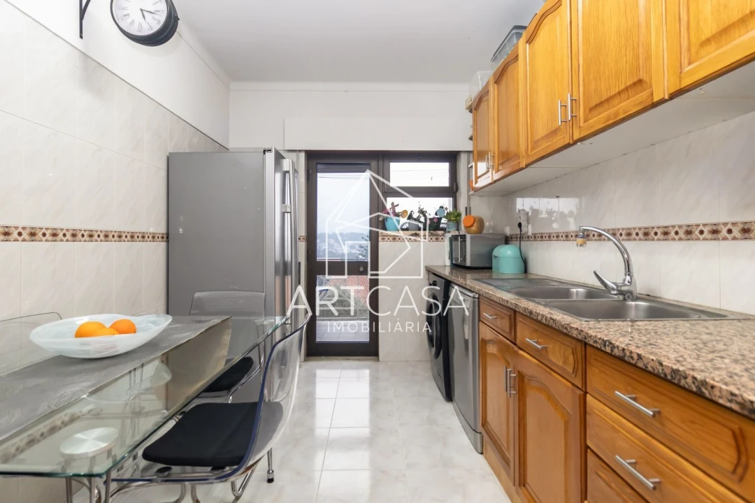 Apartamento T2 para Venda em Sesimbra (Castelo) Foto 9