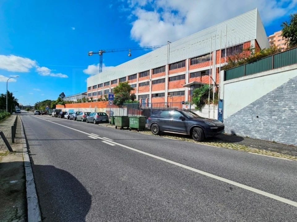 Prédio para Venda em Alfragide Foto 7