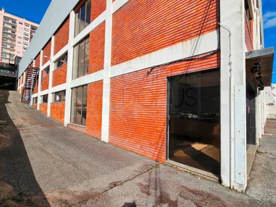 Prédio para Venda em Alfragide Foto 10