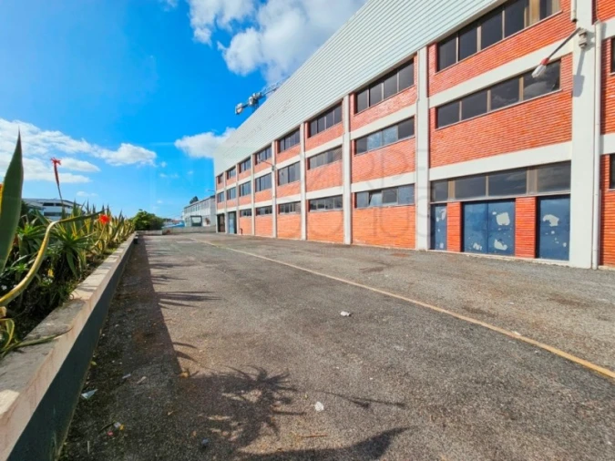 Prédio para Venda em Alfragide Foto 9