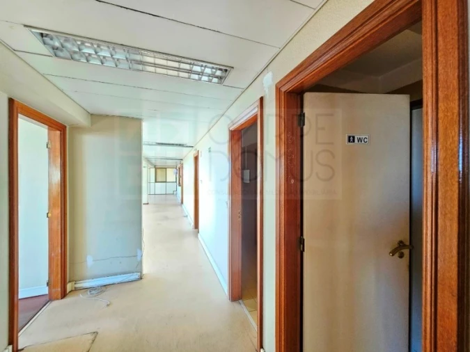 Prédio para Venda em Alfragide Foto 28