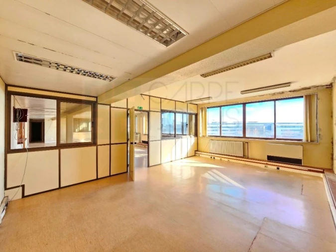 Prédio para Venda em Alfragide Foto 32