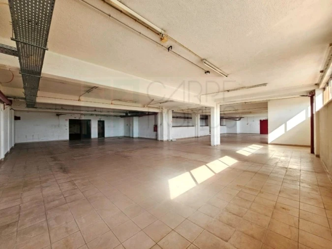 Prédio para Venda em Alfragide Foto 60