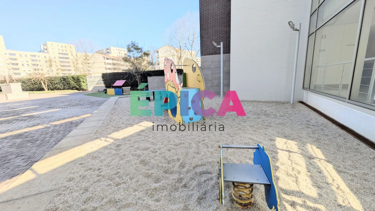 Apartamento T2 para Venda em Lumiar Foto 7