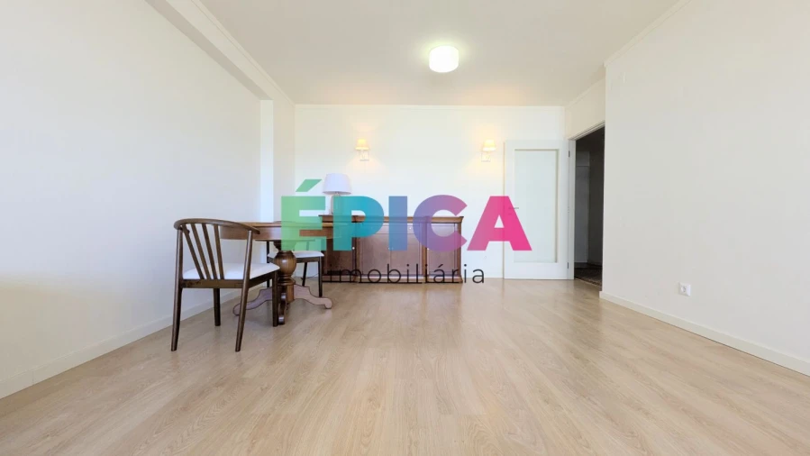 Apartamento T2 para Venda em Lumiar Foto 3