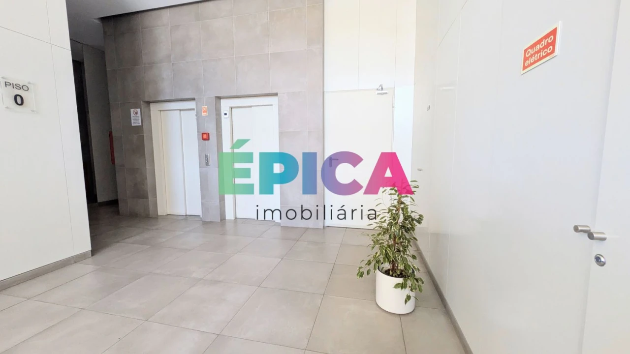 Apartamento T2 para Venda em Lumiar Foto 52