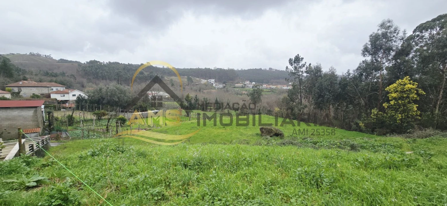 Terreno para Venda em Atães e Rendufe Foto 12