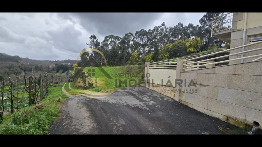 Terreno para Venda em Atães e Rendufe