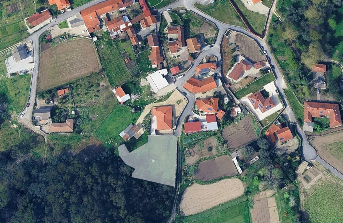 Terreno para Venda em Atães e Rendufe Foto 19