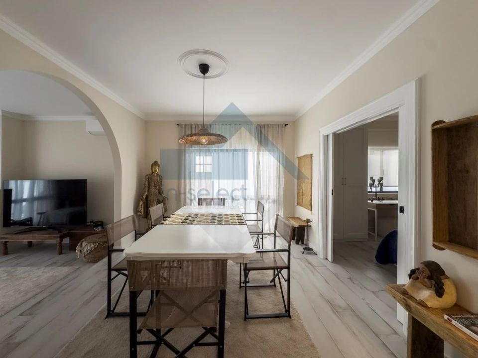 Moradia T4 para Venda em Quelfes Foto 7