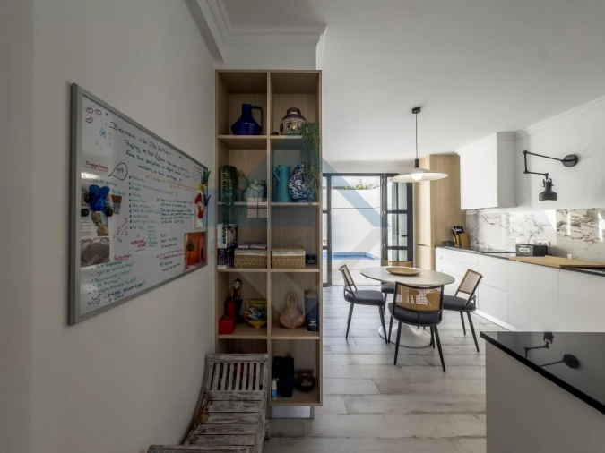 Moradia T4 para Venda em Quelfes Foto 15