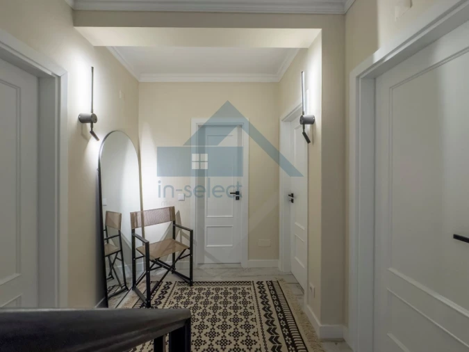 Moradia T4 para Venda em Quelfes Foto 23