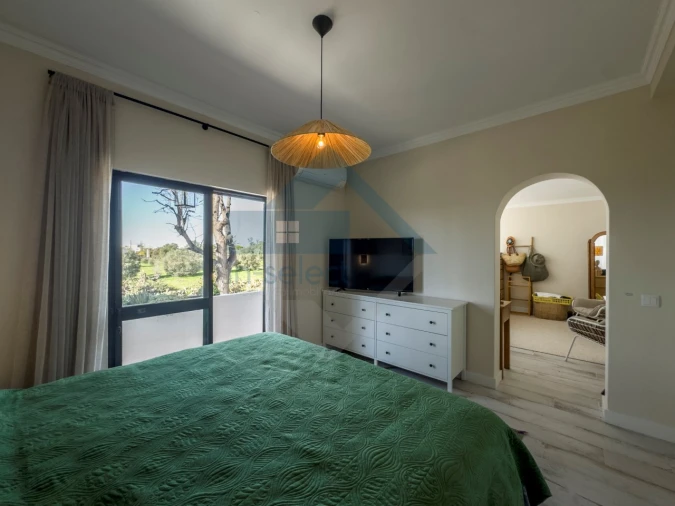 Moradia T4 para Venda em Quelfes Foto 27