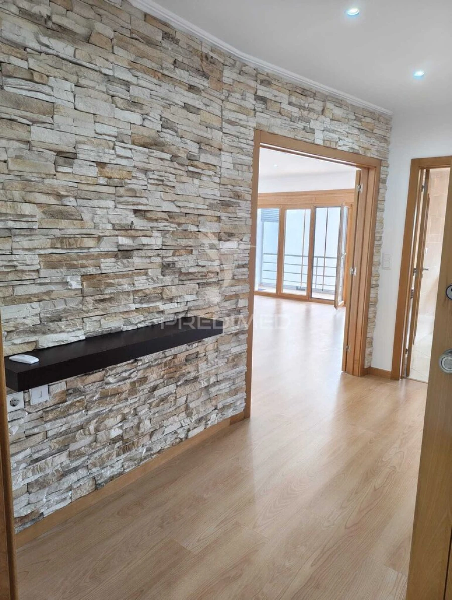 Apartamento T3 para Venda em Odivelas Foto 5