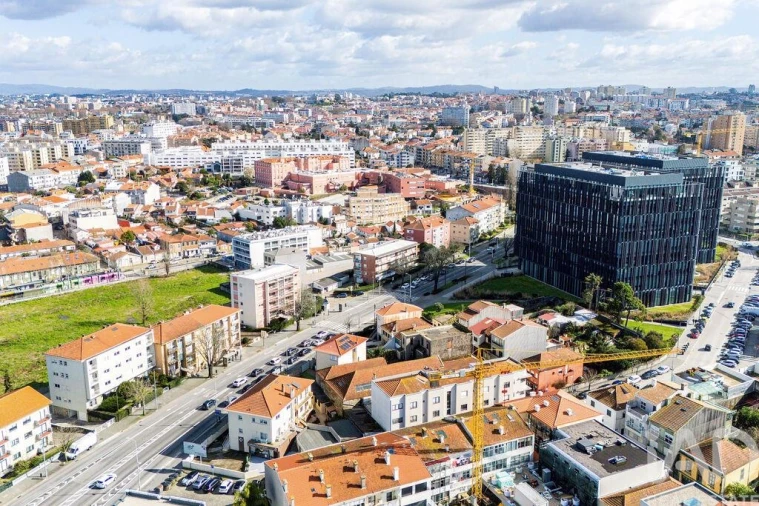 Moradia para Venda em Ramalde Foto 2