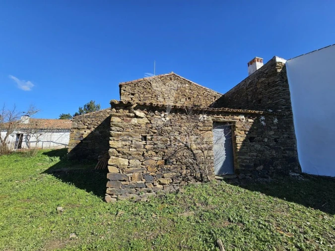 Quinta T2 para Venda em Ourique Foto 7