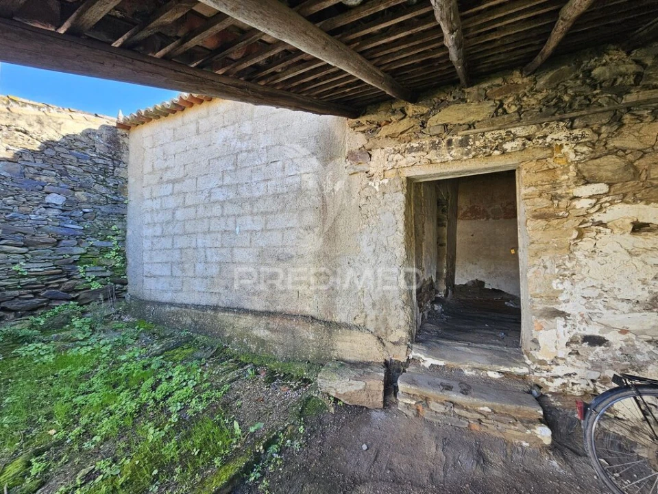 Quinta T2 para Venda em Ourique Foto 3