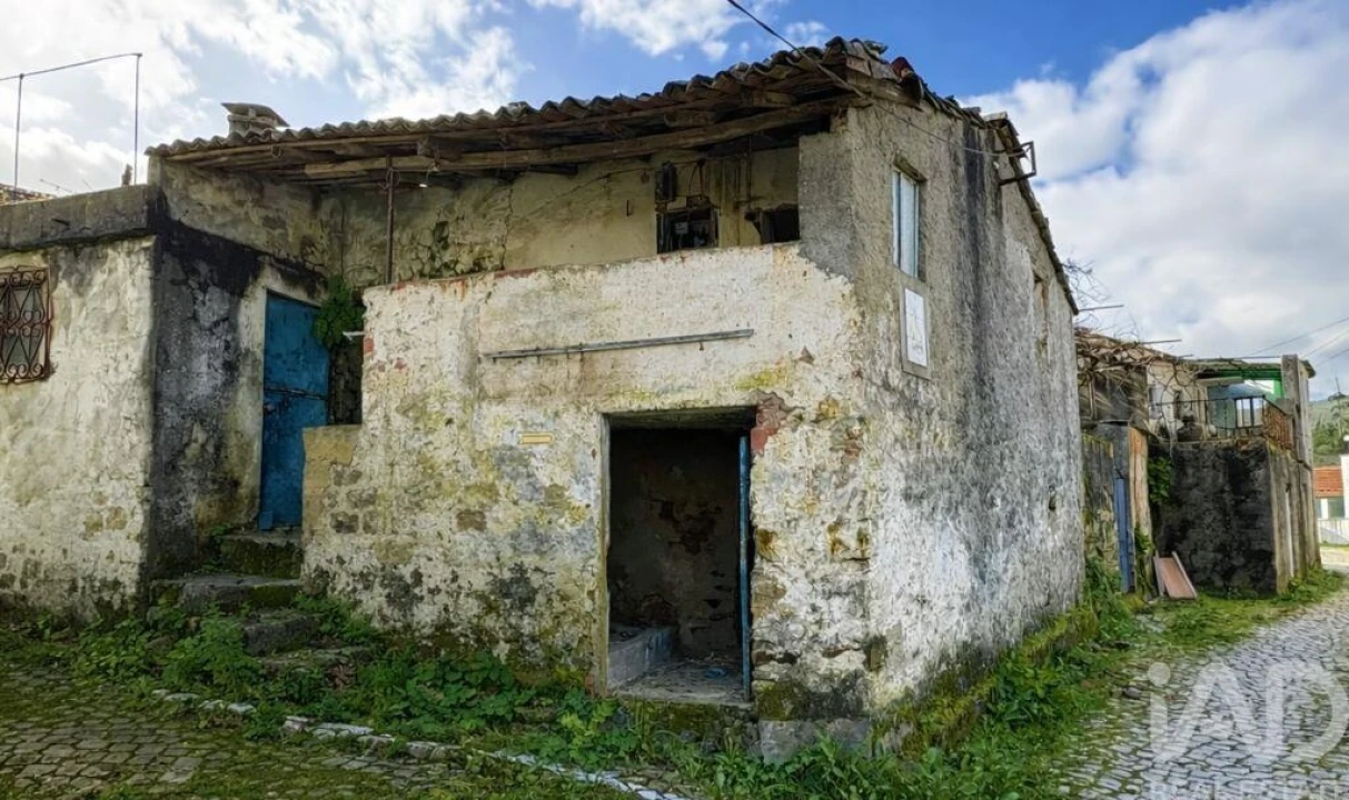 Moradia para Venda em Castanheira de Pêra e Coentral Foto 33