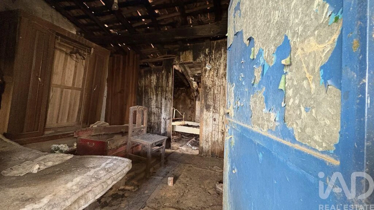 Moradia T1 para Venda em Castanheira de Pêra e Coentral Foto 20