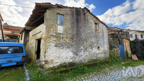 Moradia para Venda em Castanheira de Pêra e Coentral