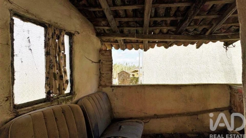 Moradia para Venda em Castanheira de Pêra e Coentral