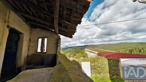 Moradia para Venda em Castanheira de Pêra e Coentral