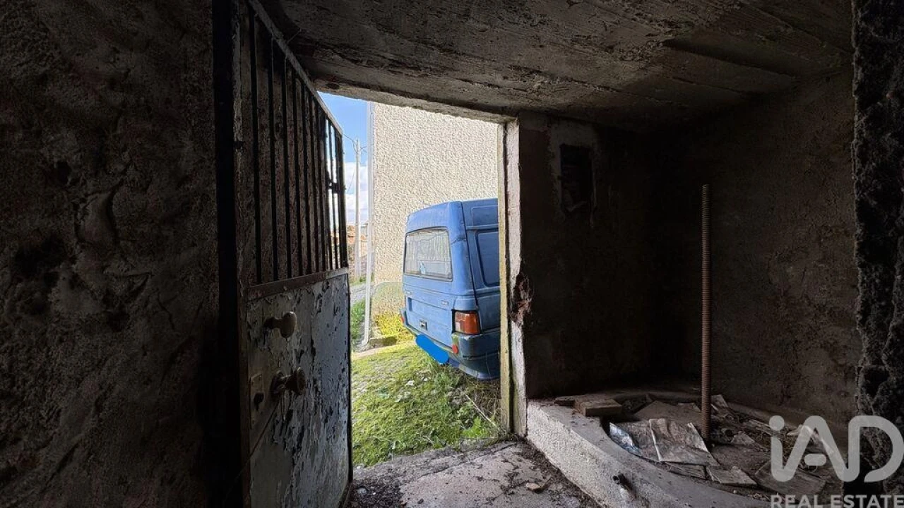 Moradia T1 para Venda em Castanheira de Pêra e Coentral Foto 10