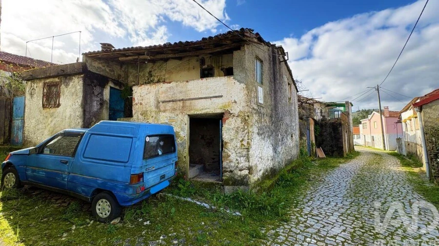 Moradia para Venda em Castanheira de Pêra e Coentral Foto 3