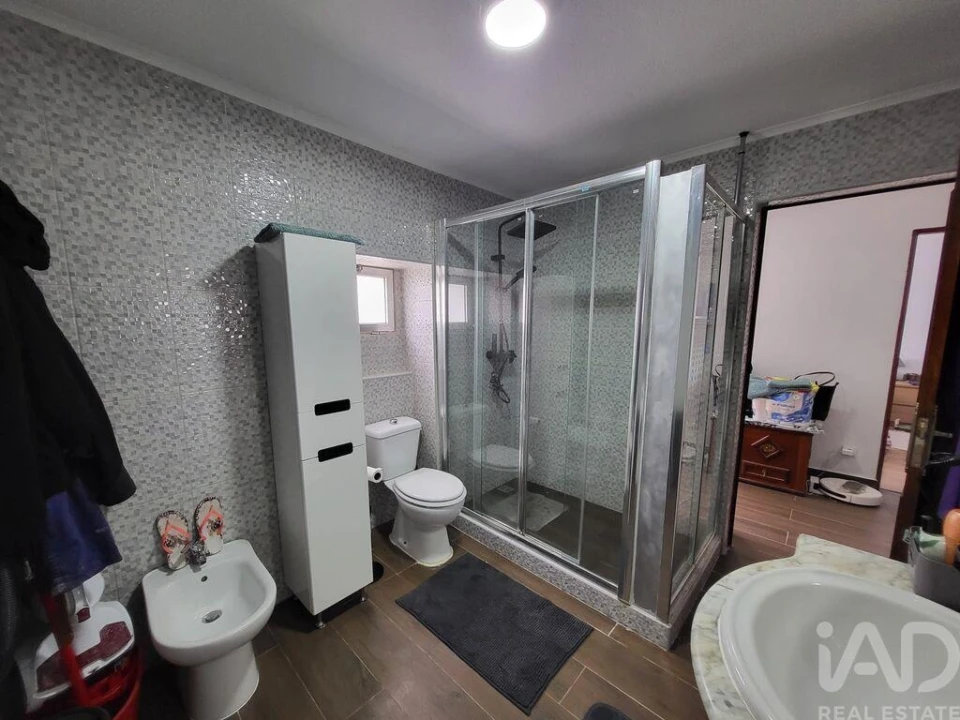 Moradia T2 para Venda em Santa Maria, São Pedro e Matacães Foto 8