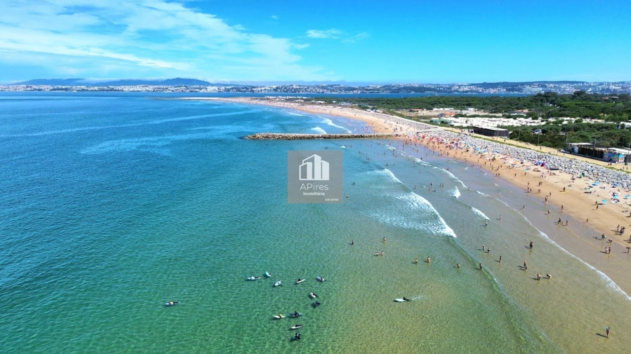 Apartamento T4 para Venda em Costa da Caparica Foto 35