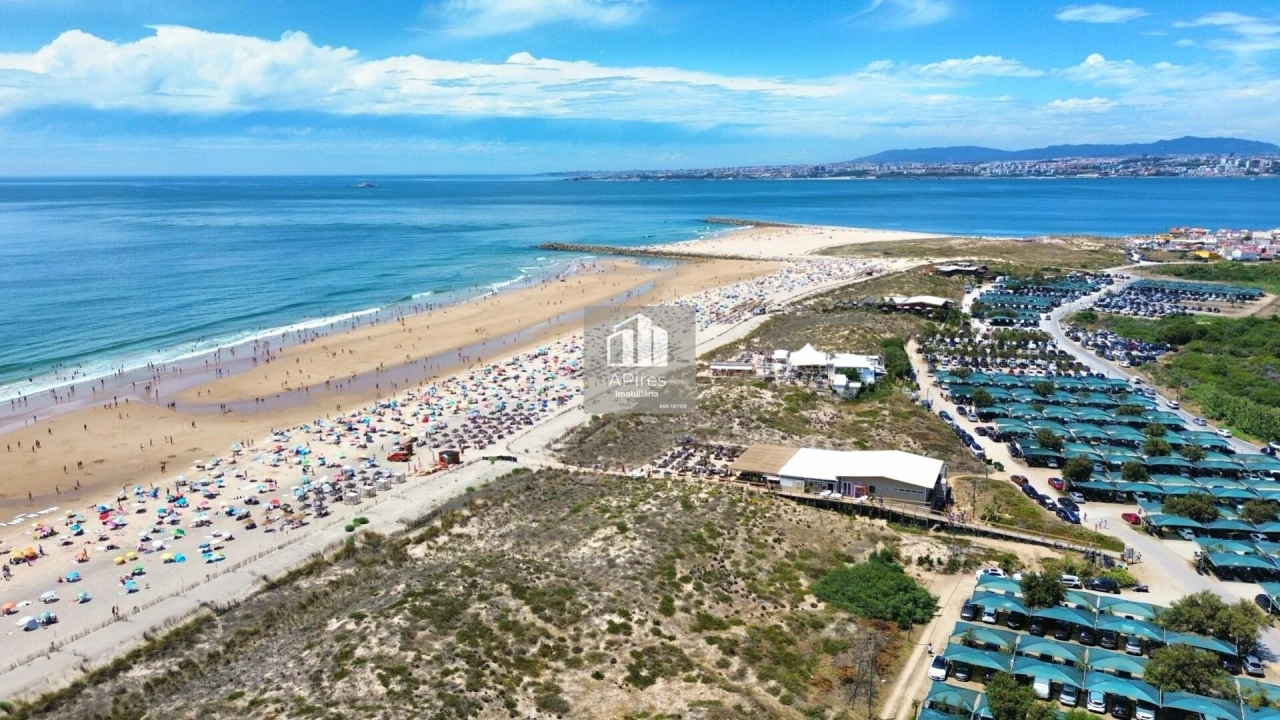 Apartamento T4 para Venda em Costa da Caparica Foto 39