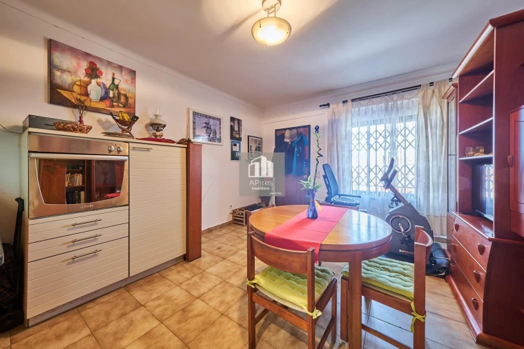Apartamento T4 para Venda em Costa da Caparica Foto 17