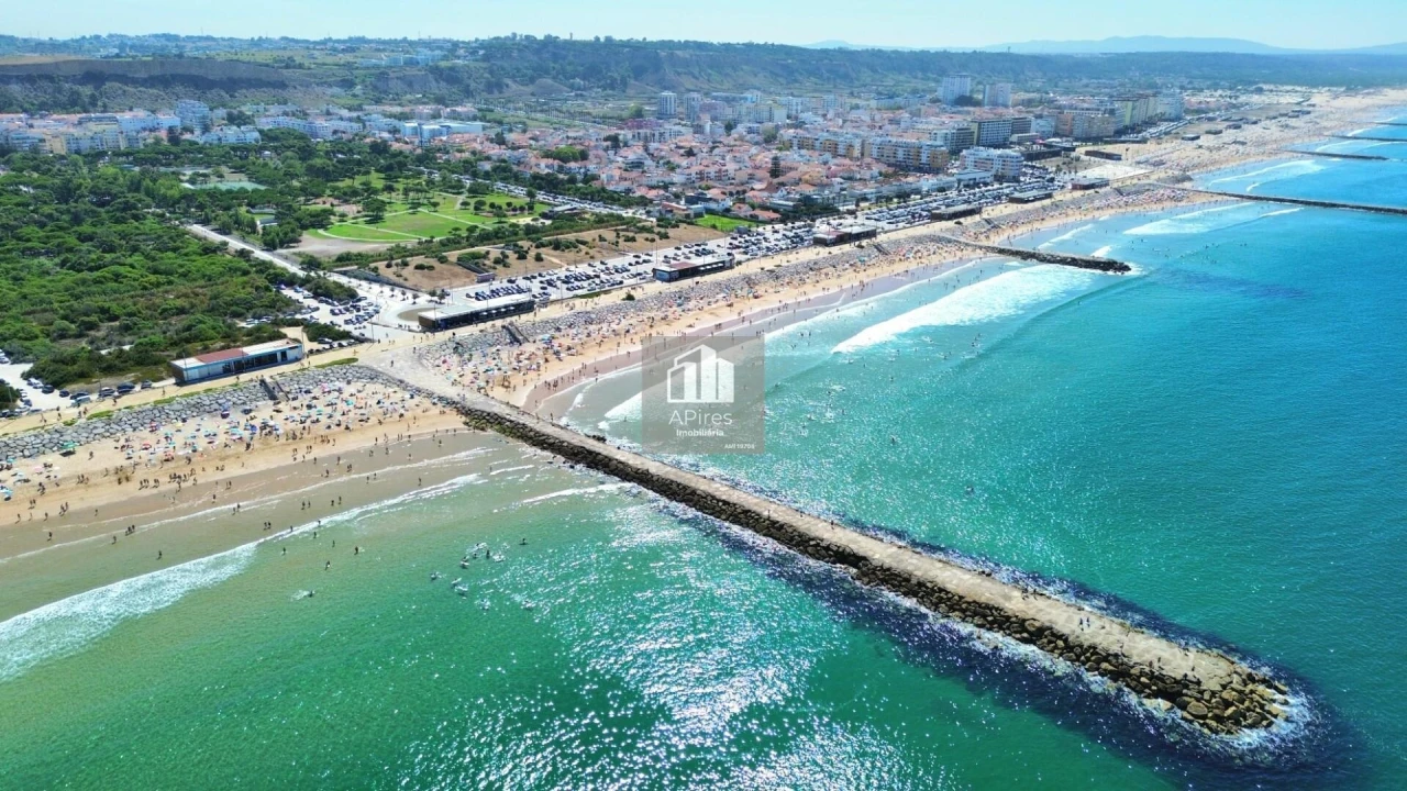 Apartamento T4 para Venda em Costa da Caparica Foto 36