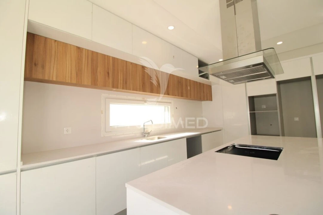 Moradia T4 para Venda em Azeitão (São Lourenço e São Simão) Foto 8