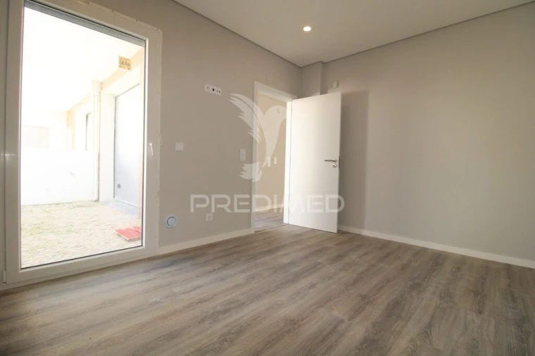 Moradia T4 para Venda em Azeitão (São Lourenço e São Simão) Foto 15