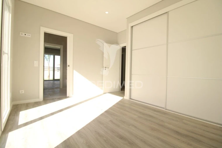 Moradia T4 para Venda em Azeitão (São Lourenço e São Simão) Foto 16