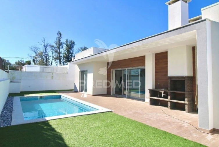 Moradia T4 para Venda em Azeitão (São Lourenço e São Simão) Foto 12