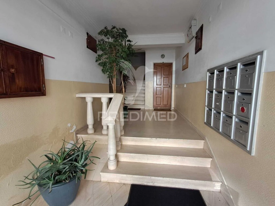 Apartamento T2 para Venda em Queluz e Belas Foto 20