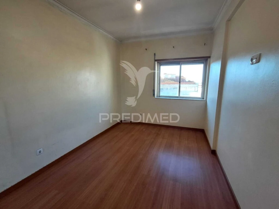 Apartamento T2 para Venda em Queluz e Belas Foto 12