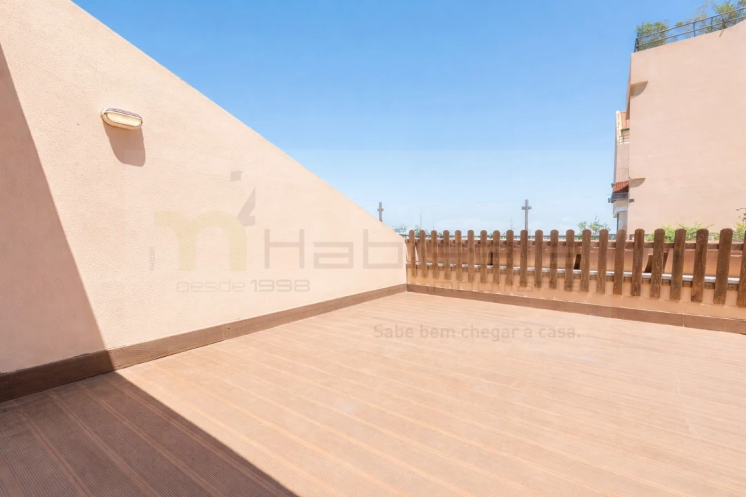 Apartamento T3 para Venda em Carcavelos e Parede Foto 17