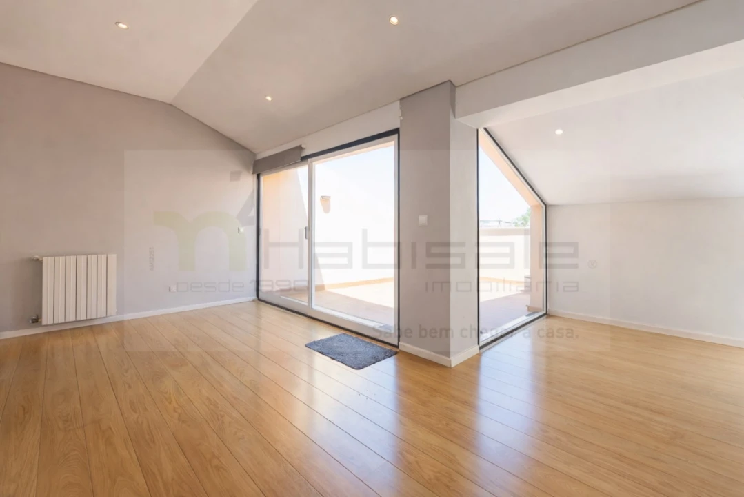 Apartamento T3 para Venda em Carcavelos e Parede Foto 18