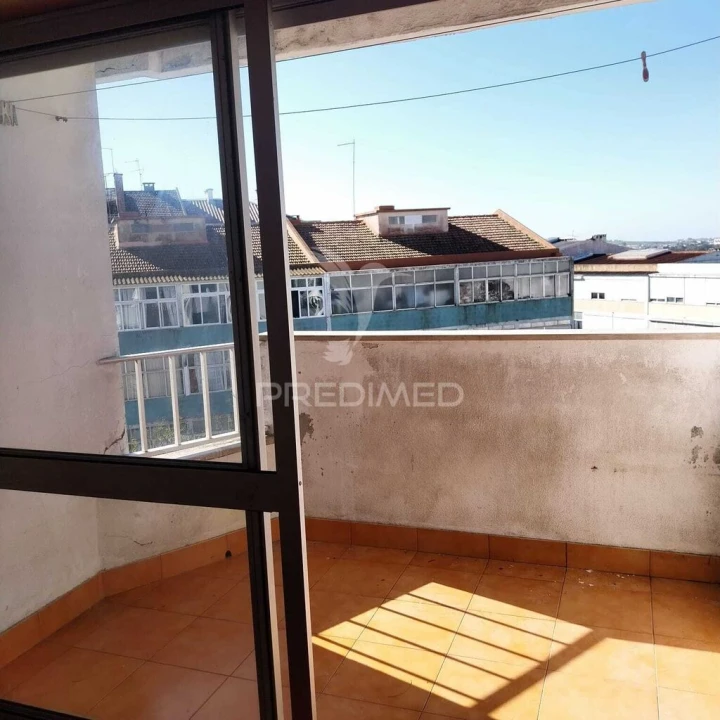 Apartamento T2 para Venda em Queluz e Belas Foto 10
