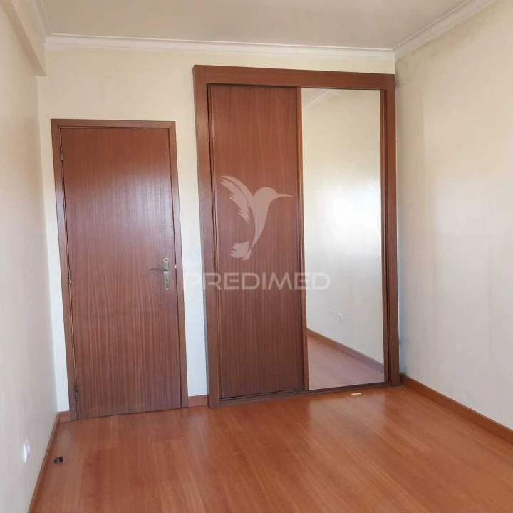 Apartamento T2 para Venda em Queluz e Belas Foto 15