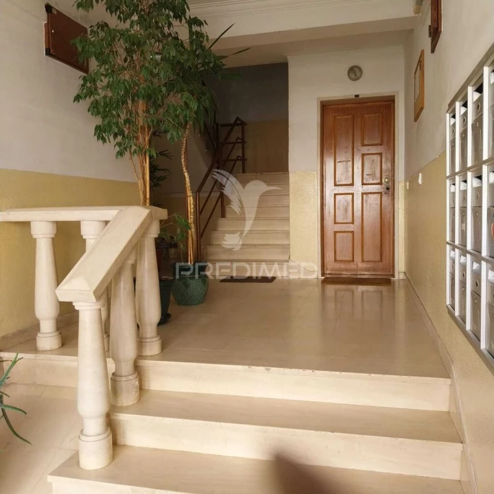 Apartamento T2 para Venda em Queluz e Belas Foto 19