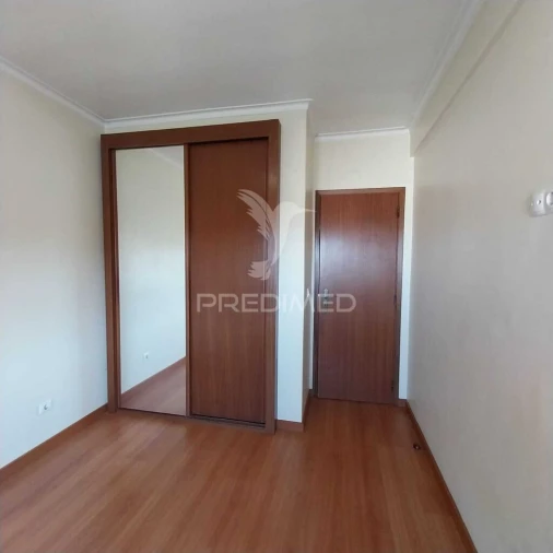 Apartamento T2 para Venda em Queluz e Belas Foto 13