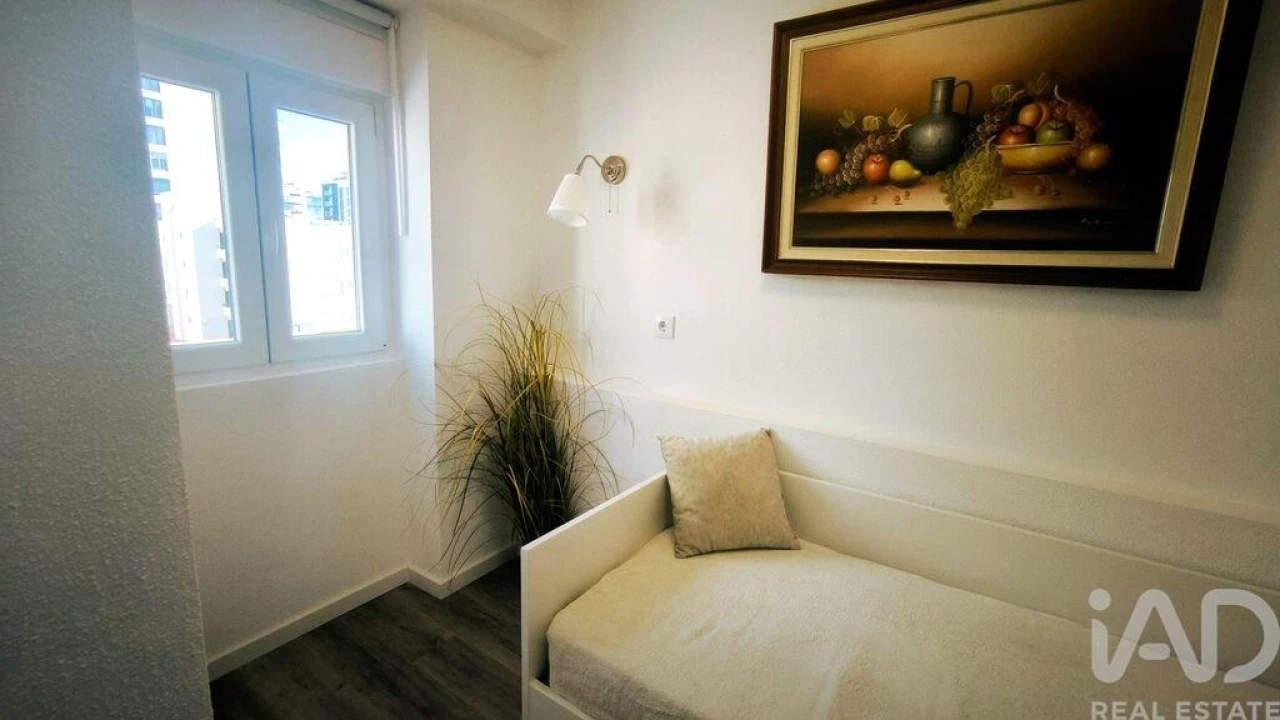 Apartamento T3 para Venda em Quarteira Foto 9