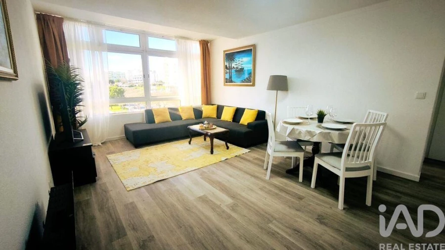 Apartamento T3 para Venda em Quarteira Foto 5